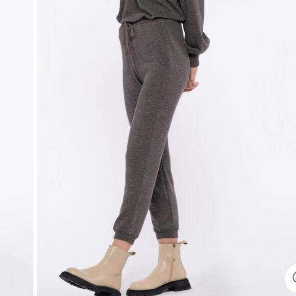 NWT Charcoal Gray Knit Set Size Small - Picture 3 of 4